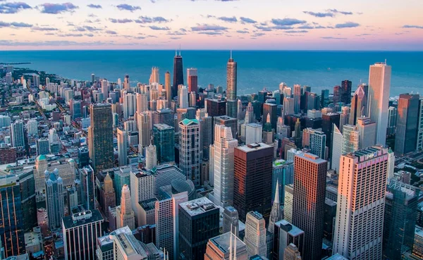 Chicago Highlights skyline